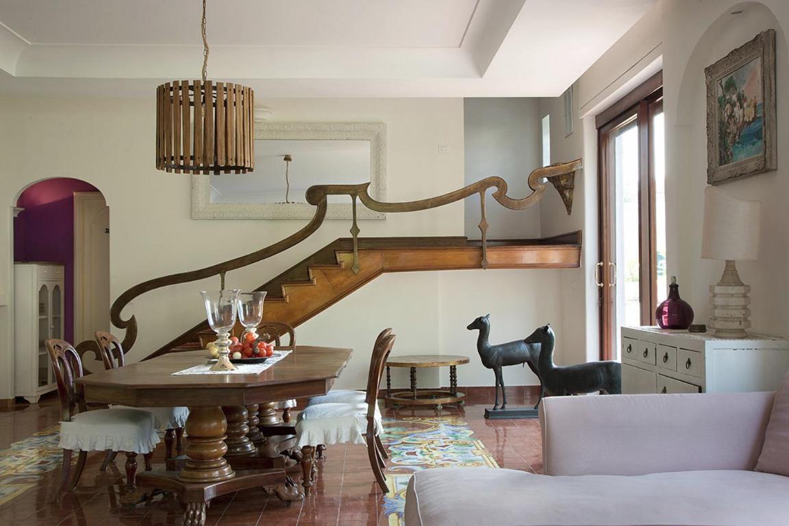 Villa Gianturco - Luxury In The Green Island イスキア島 エクステリア 写真